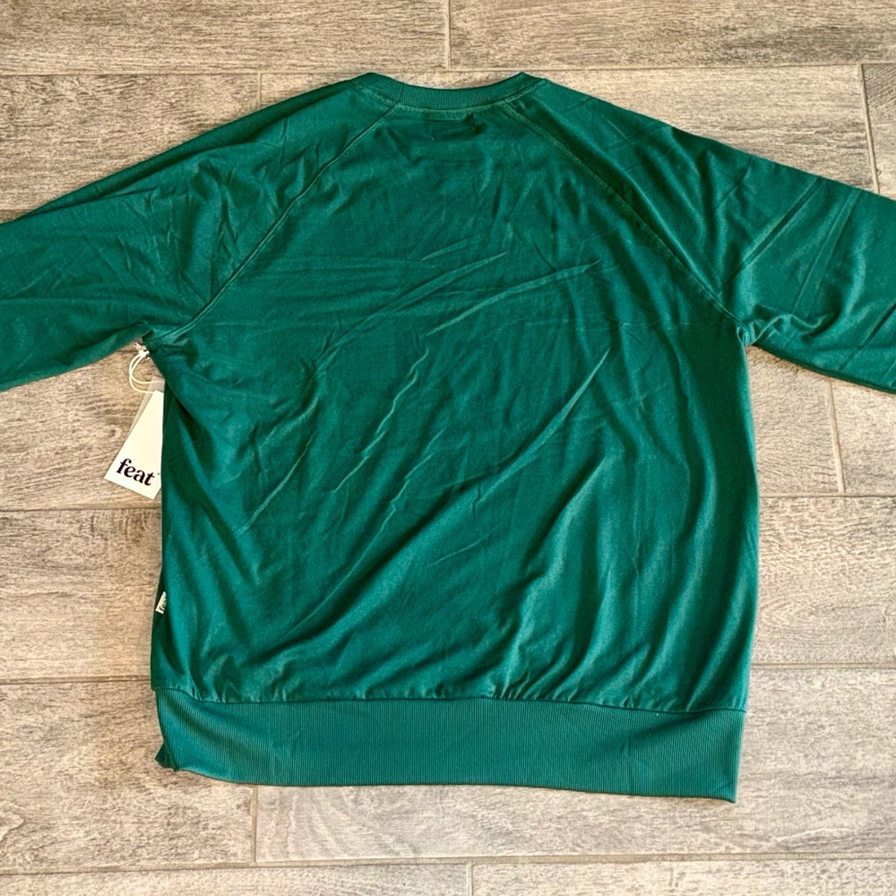 FEAT Hunter Green comfy crewneck NWT $68 MSRP - Picture 2 of 8
